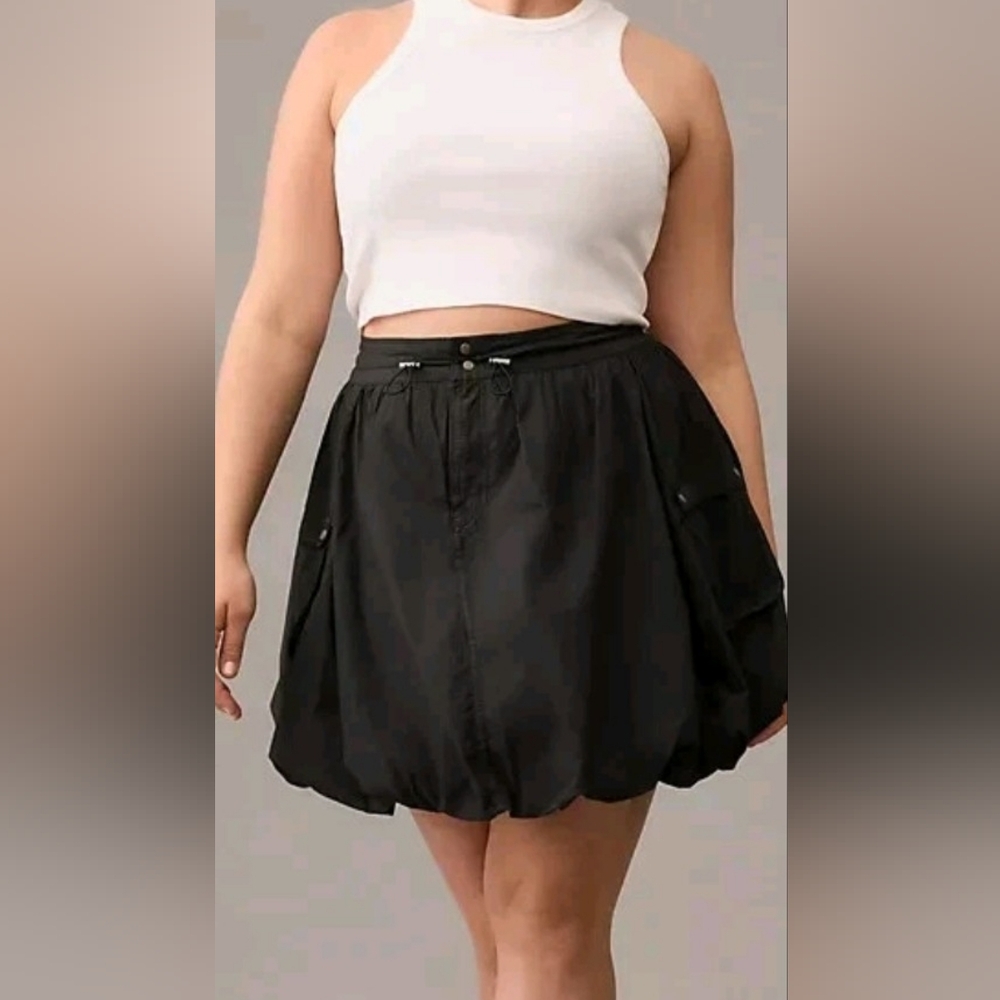 Anthropologie Pilcro Black Bubble Cargo Parachute Skirt Size 18